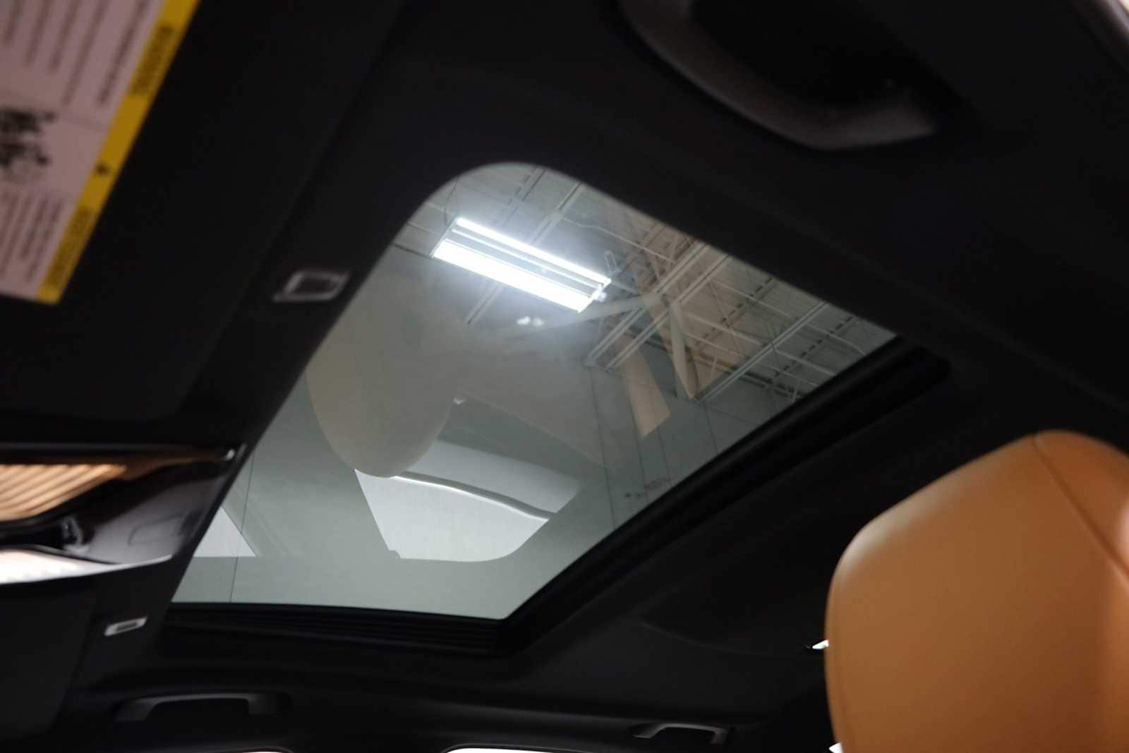 Thumbnail: 2022 BMW 5 Series - 19