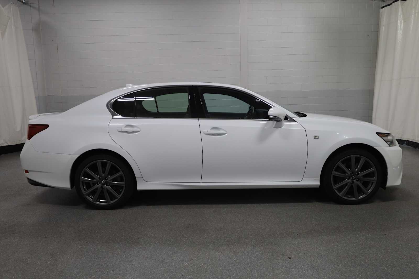 Thumbnail: 2015 Lexus GS - 10