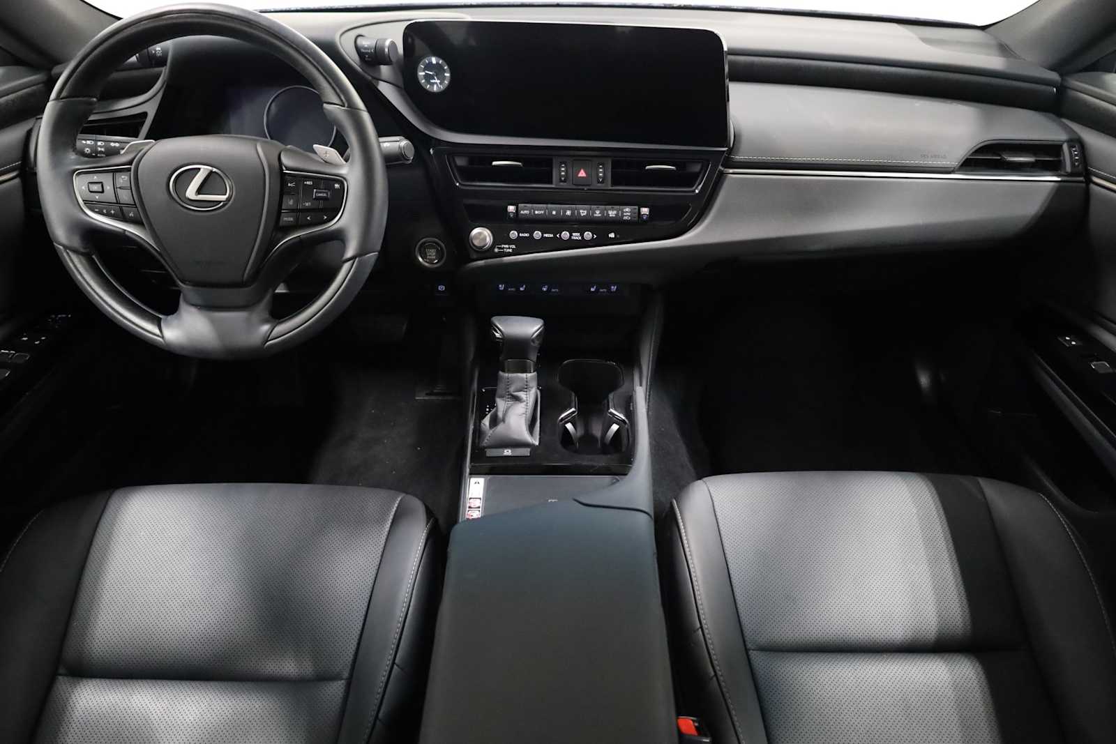 Thumbnail: 2023 Lexus ES - 23