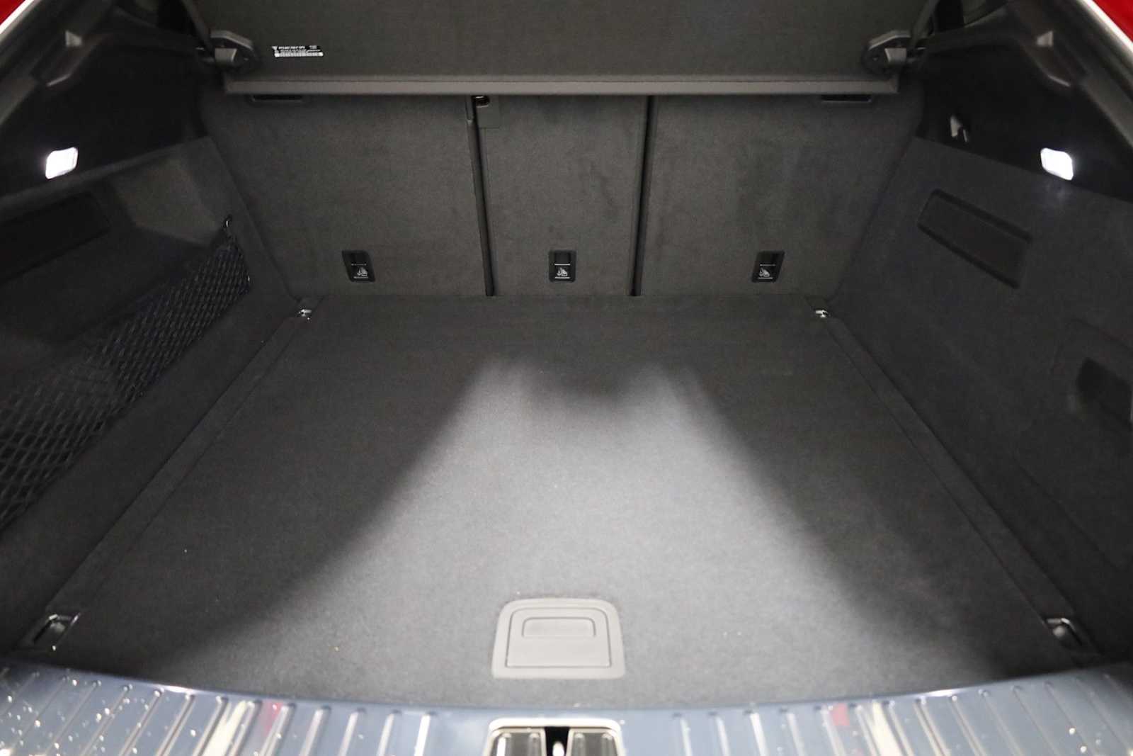 Thumbnail: 2025 Porsche  - 41