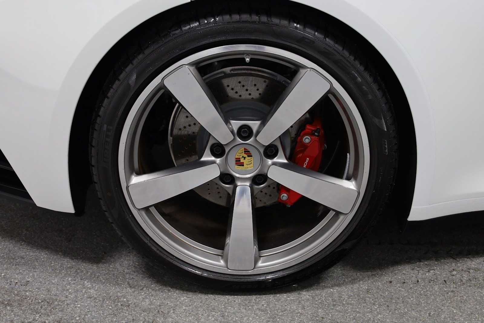 Thumbnail: 2024 Porsche 911 - 31