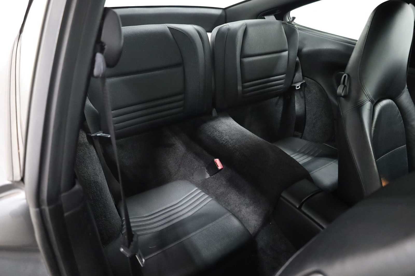 Thumbnail: 2001 Porsche 911 - 33