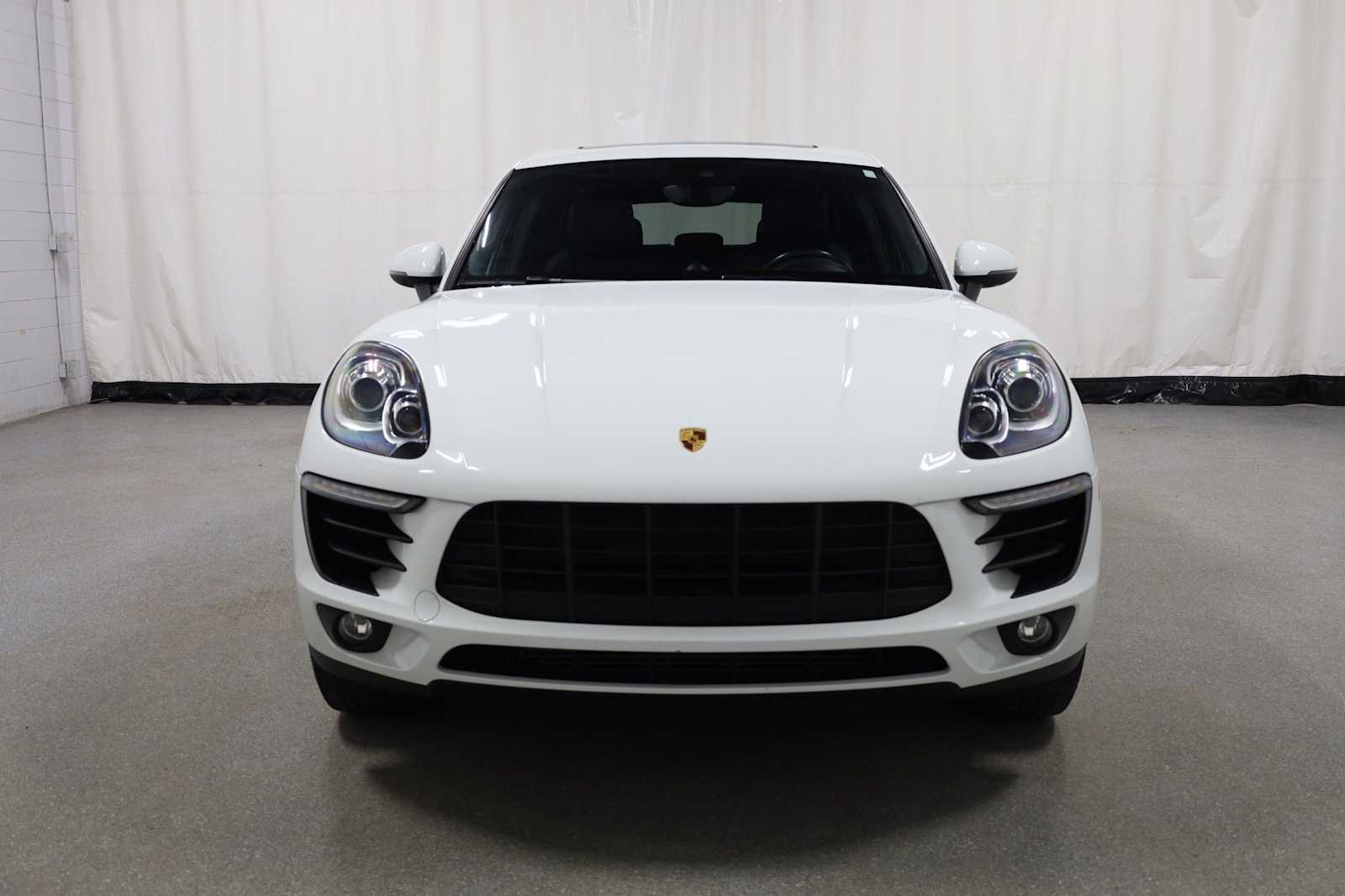 Thumbnail: 2017 Porsche Macan - 14