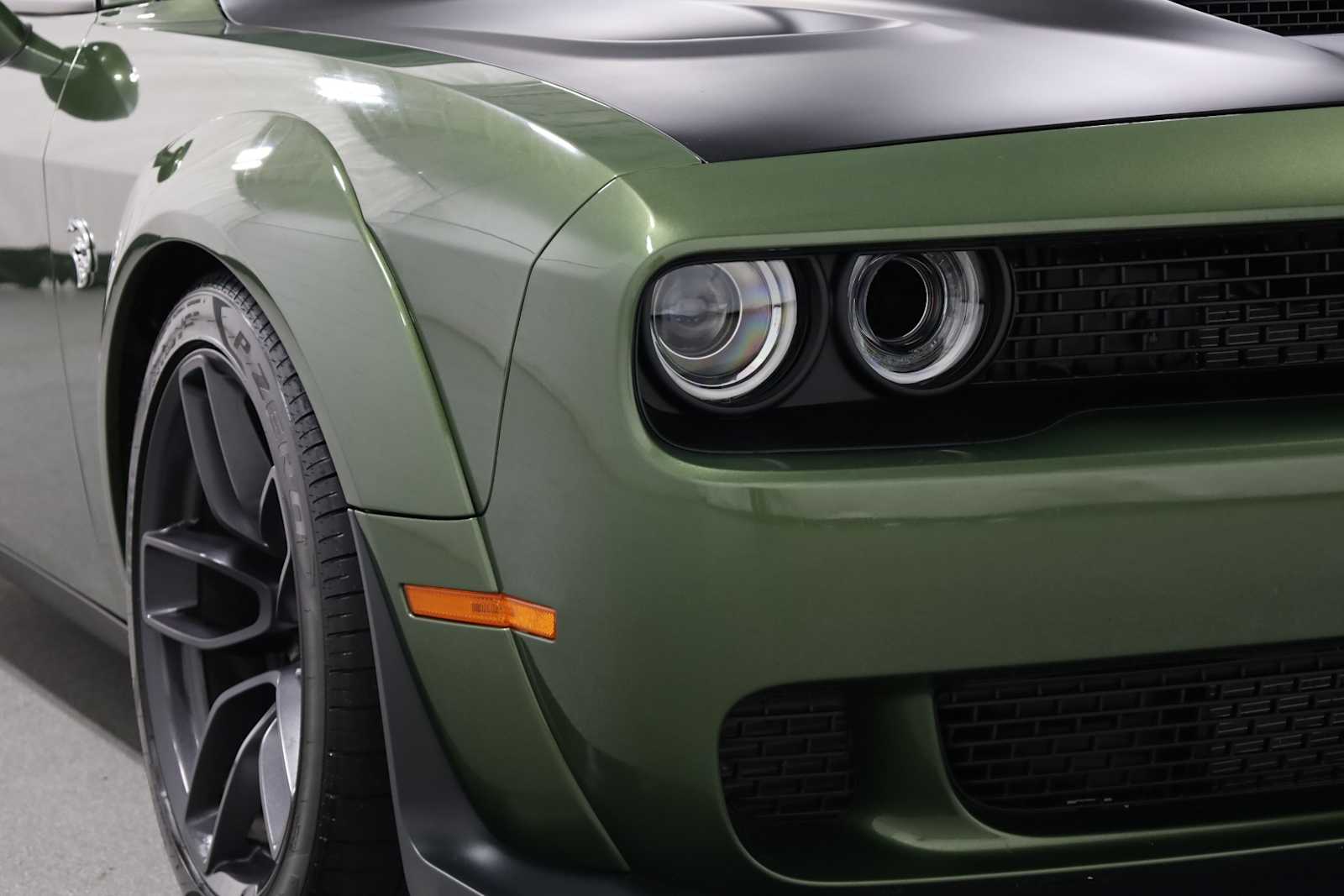 Thumbnail: 2018 Dodge Challenger - 15