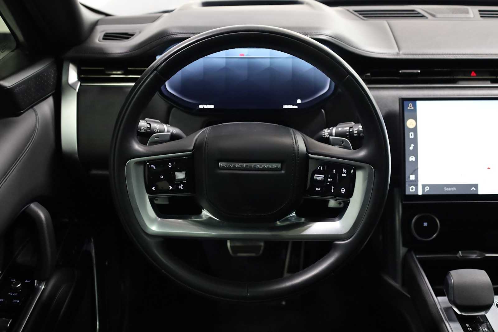 Thumbnail: 2023 Land Rover Range Rover - 31