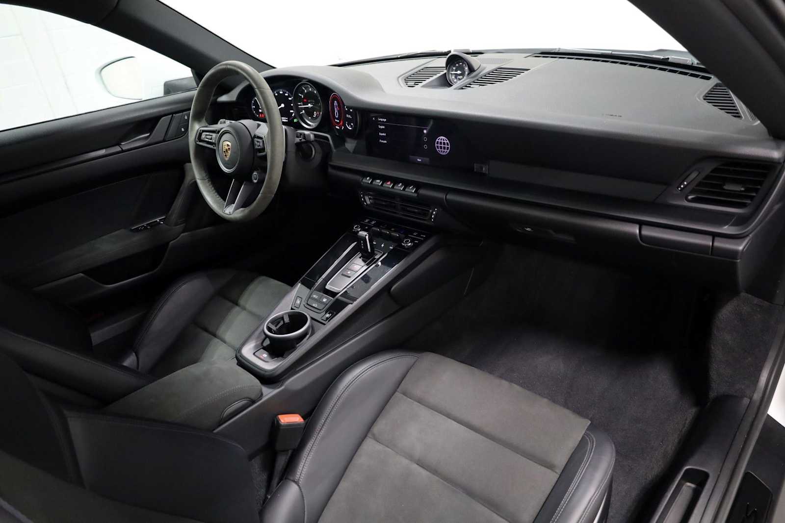 Thumbnail: 2022 Porsche 911 - 6