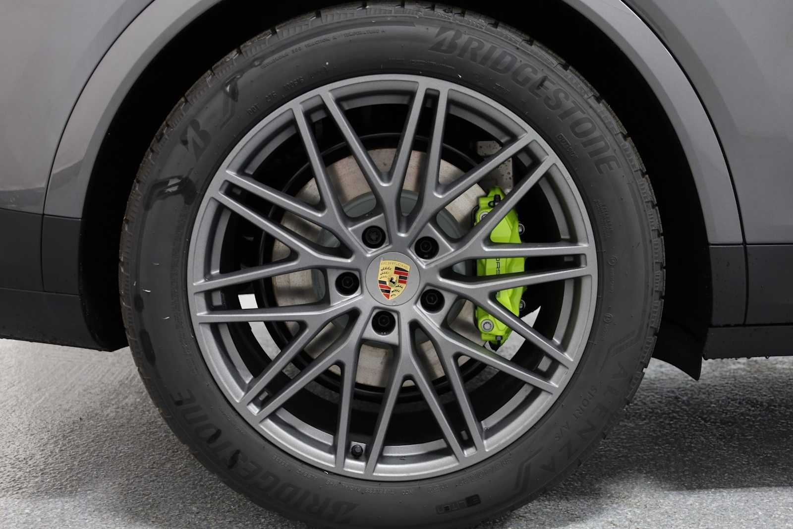 Thumbnail: 2024 Porsche Cayenne - 33