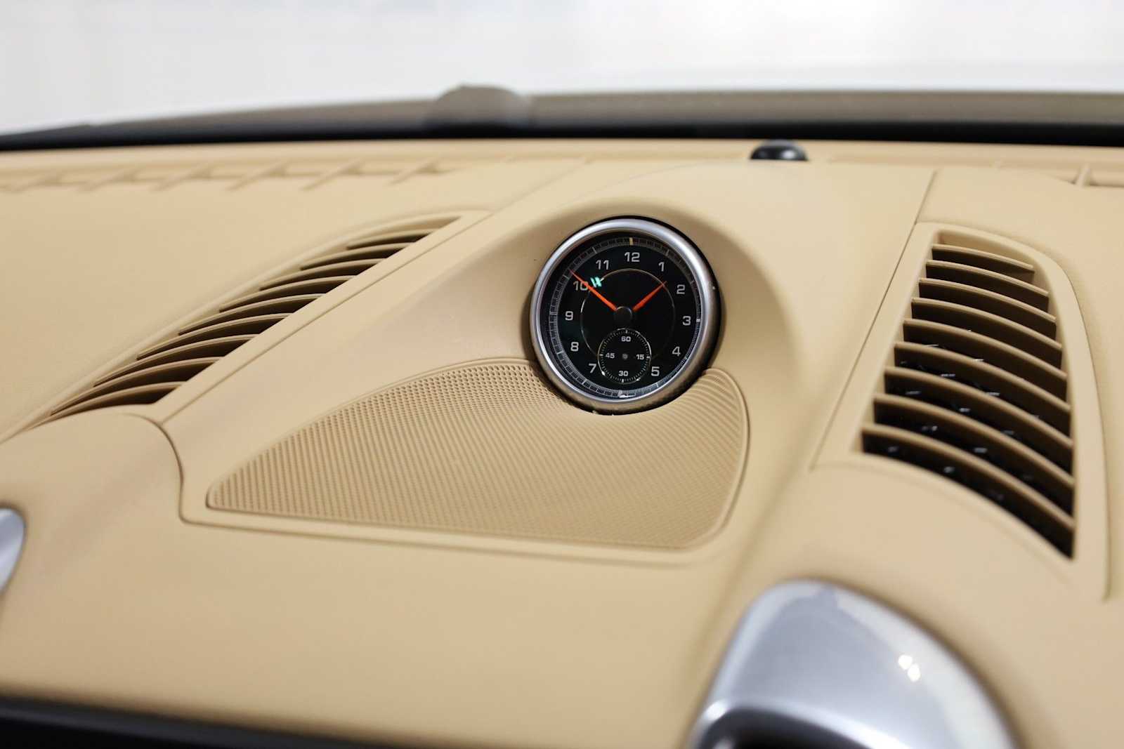 Thumbnail: 2014 Porsche Cayenne - 23