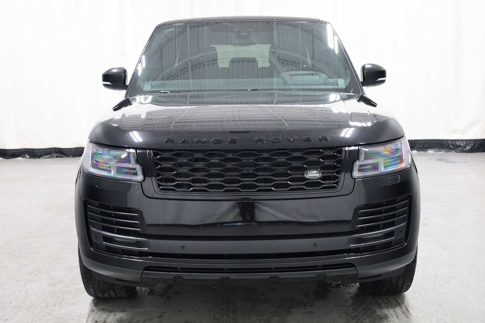 Thumbnail: 2021 Land Rover Range Rover - 14