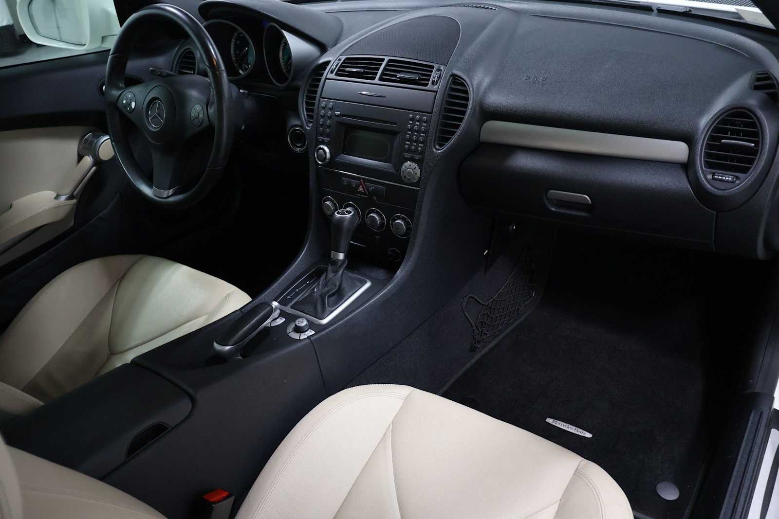 Thumbnail: 2009 Mercedes-Benz SLK - 6