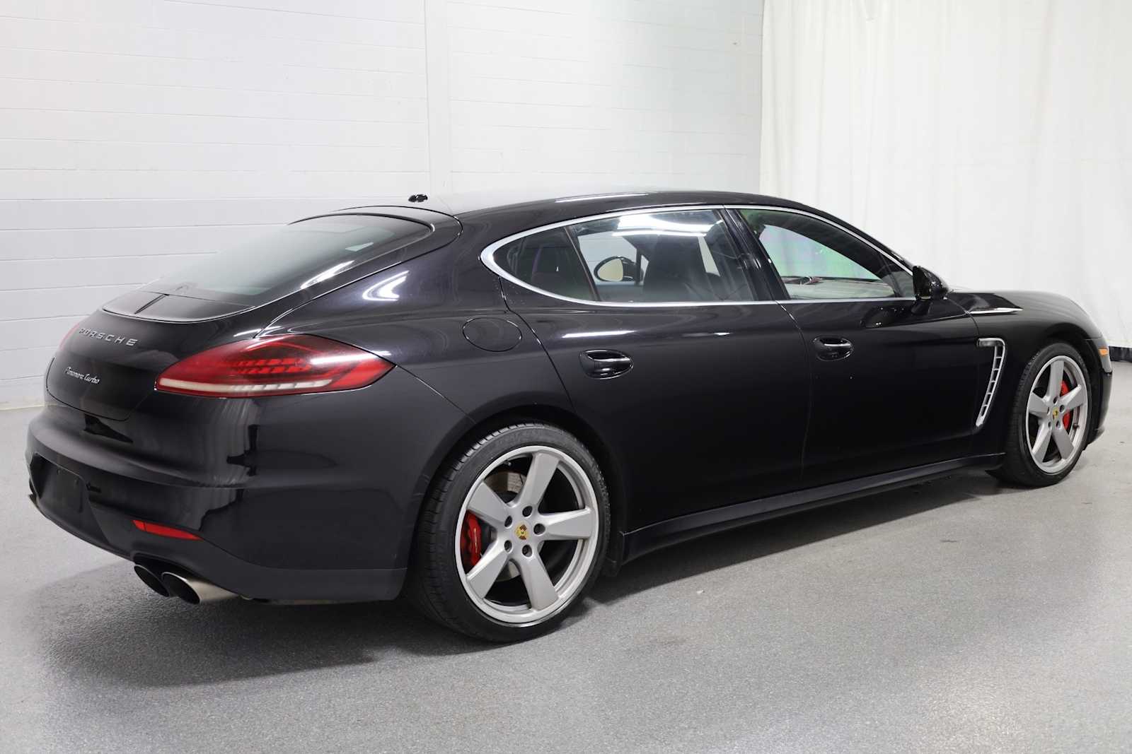 Thumbnail: 2014 Porsche Panamera - 9