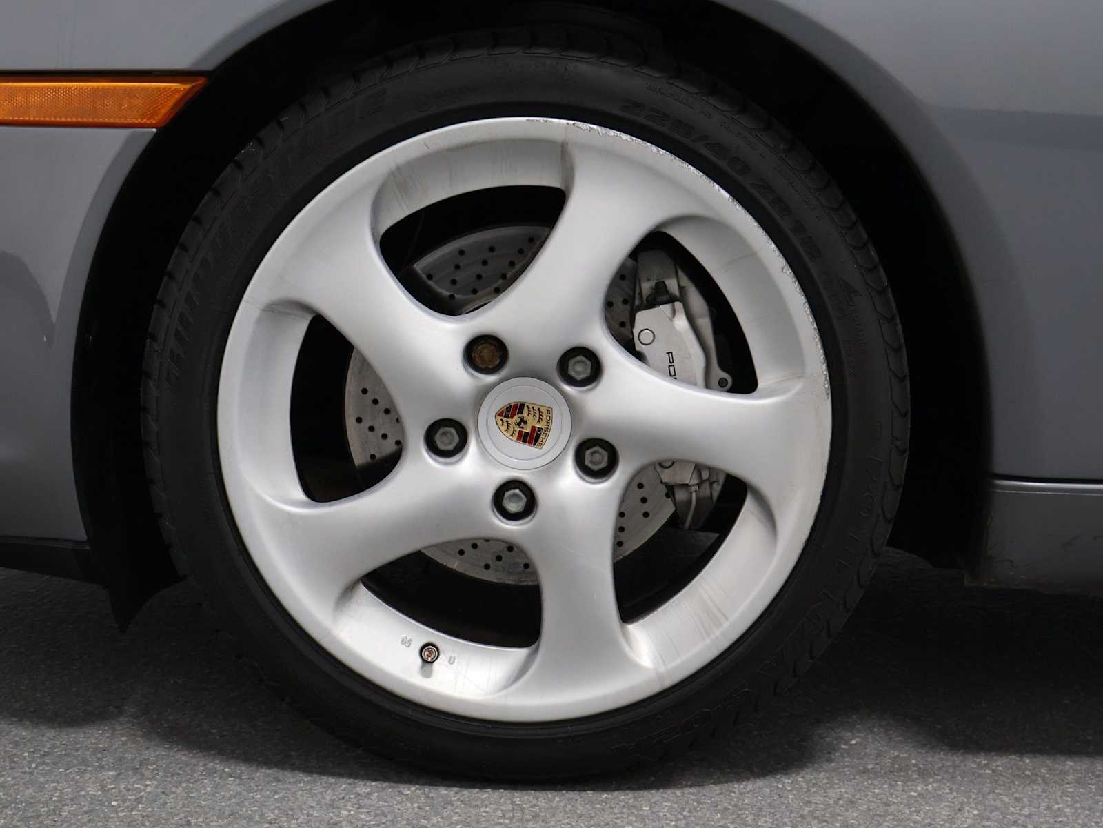 Thumbnail: 2003 Porsche 911 - 31