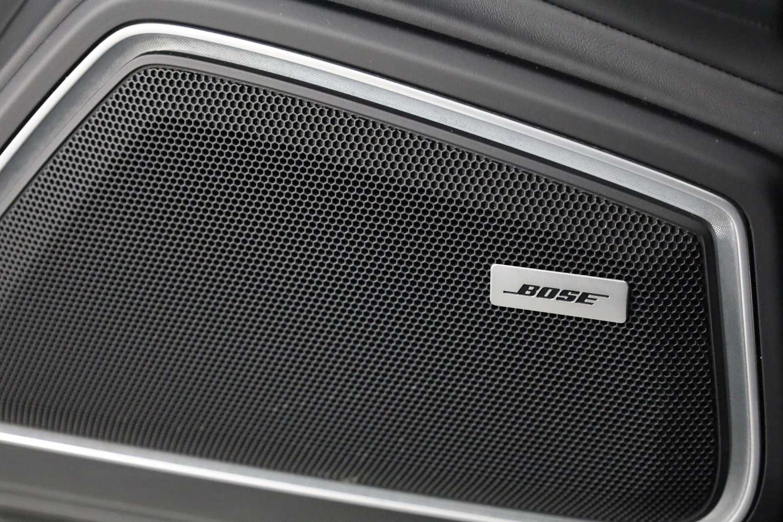 Thumbnail: 2023 Porsche Panamera - 17