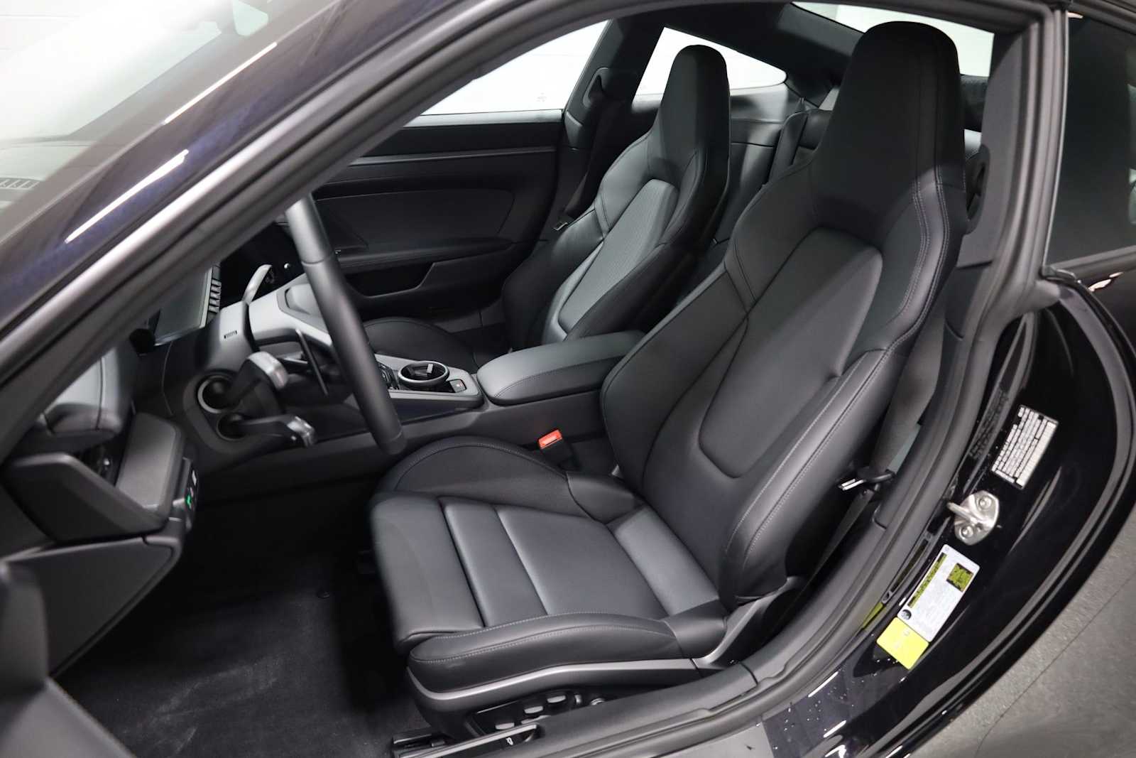 Thumbnail: 2025 Porsche 911 - 5