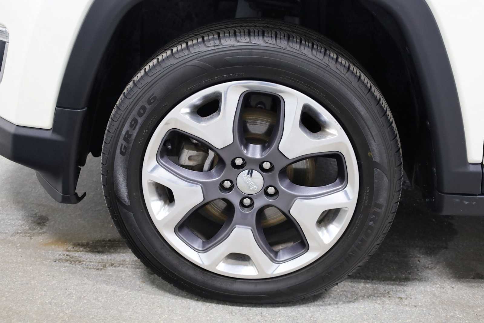 Thumbnail: 2019 Jeep Compass - 36