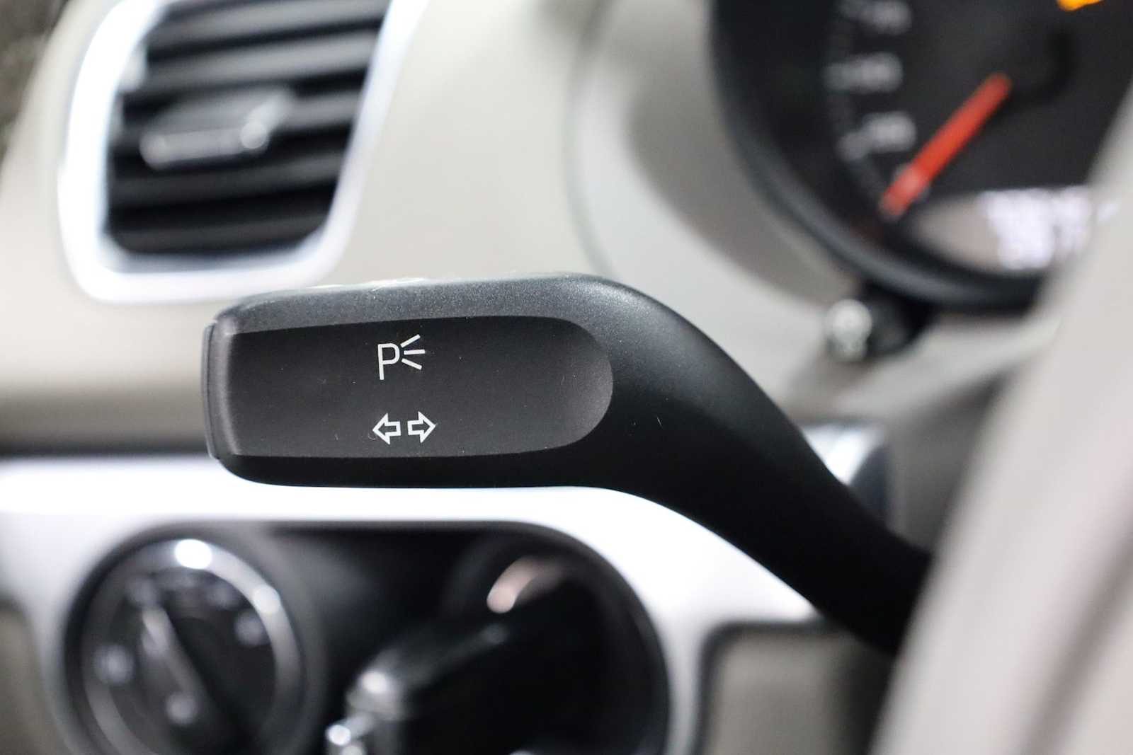 Thumbnail: 2013 Porsche Boxster - 28