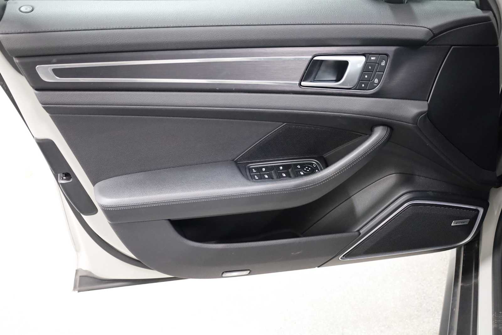 2023 Porsche Panamera 4 16
