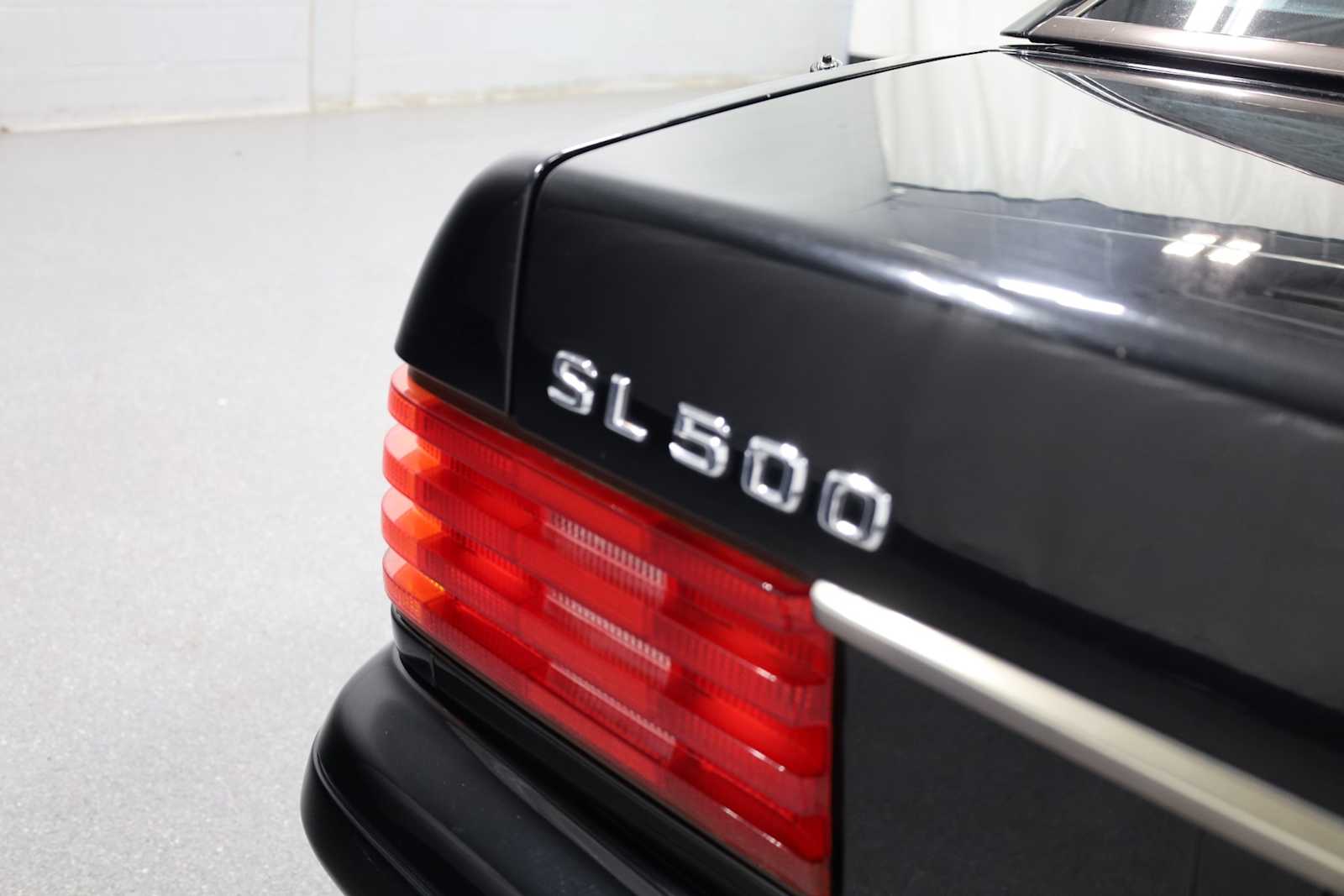 Thumbnail: 1996 Mercedes-Benz SL-Class - 8