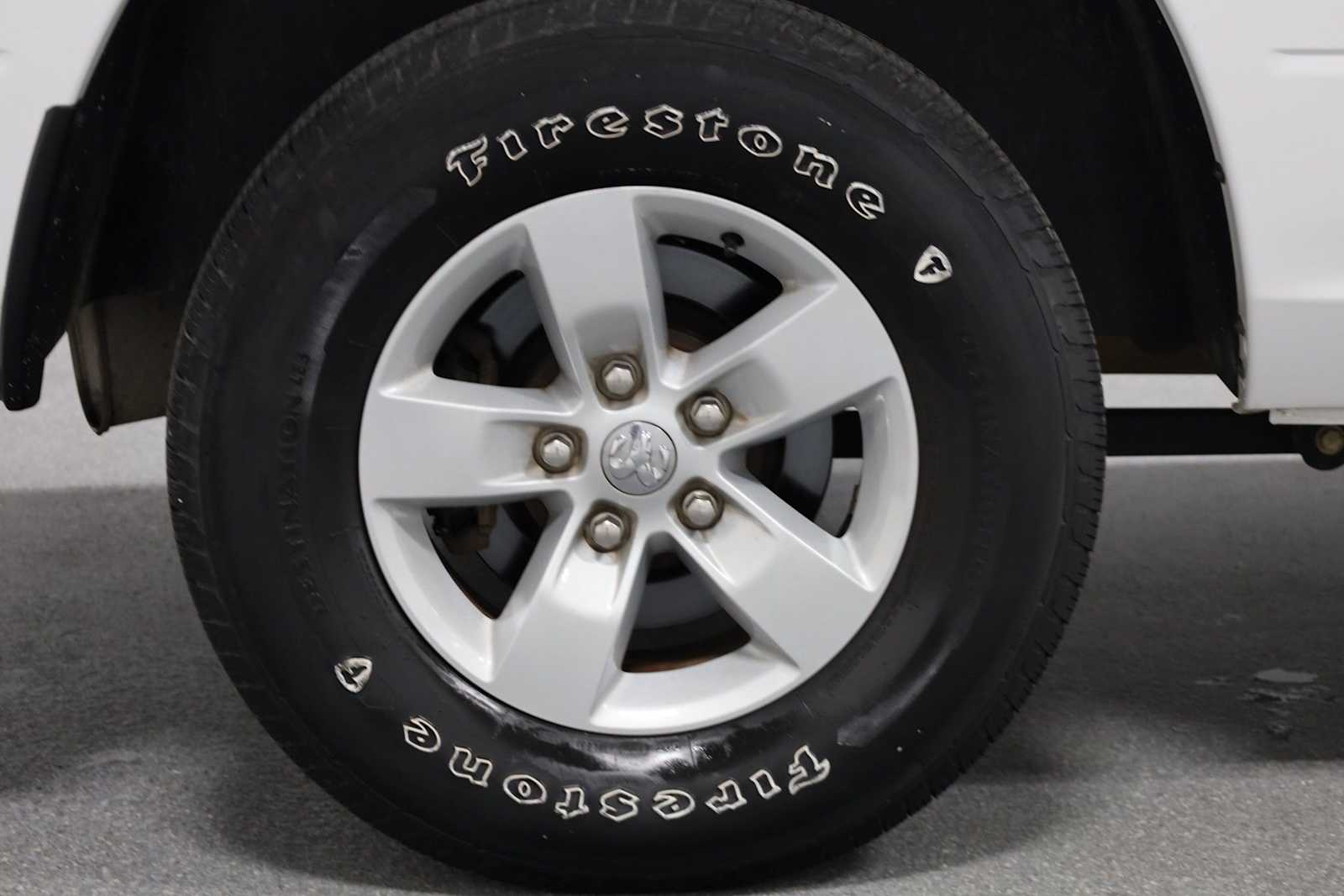 Thumbnail: 2019 RAM 1500 Classic - 30