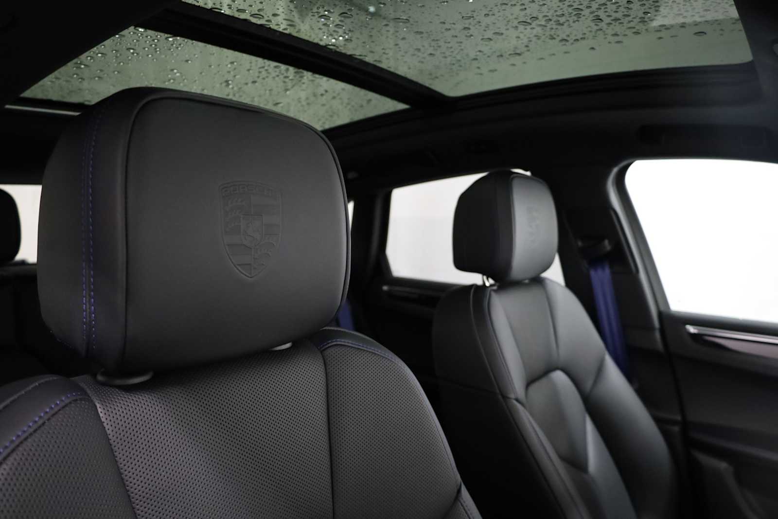 Thumbnail: 2025 Porsche Macan - 22