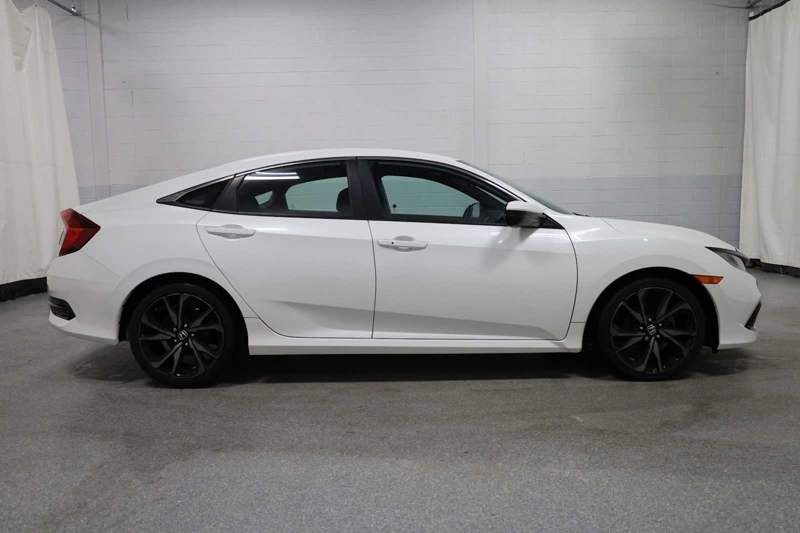 Thumbnail: 2019 Honda Civic - 10