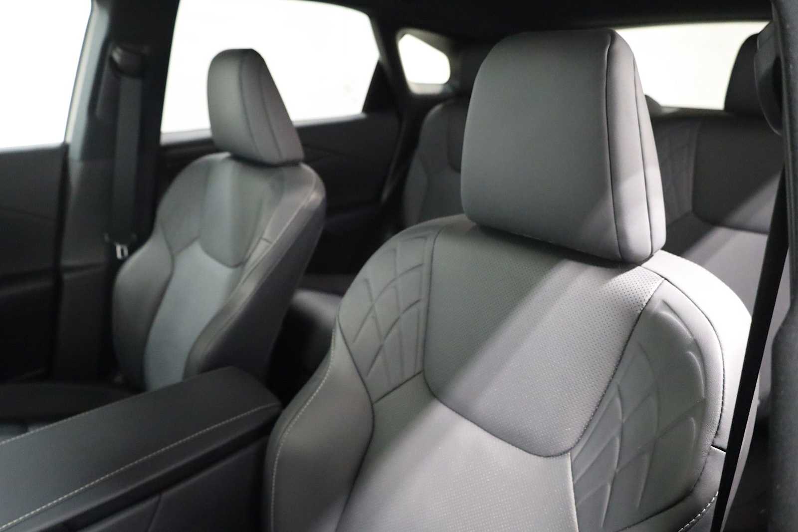 Thumbnail: 2023 Lexus RX - 18