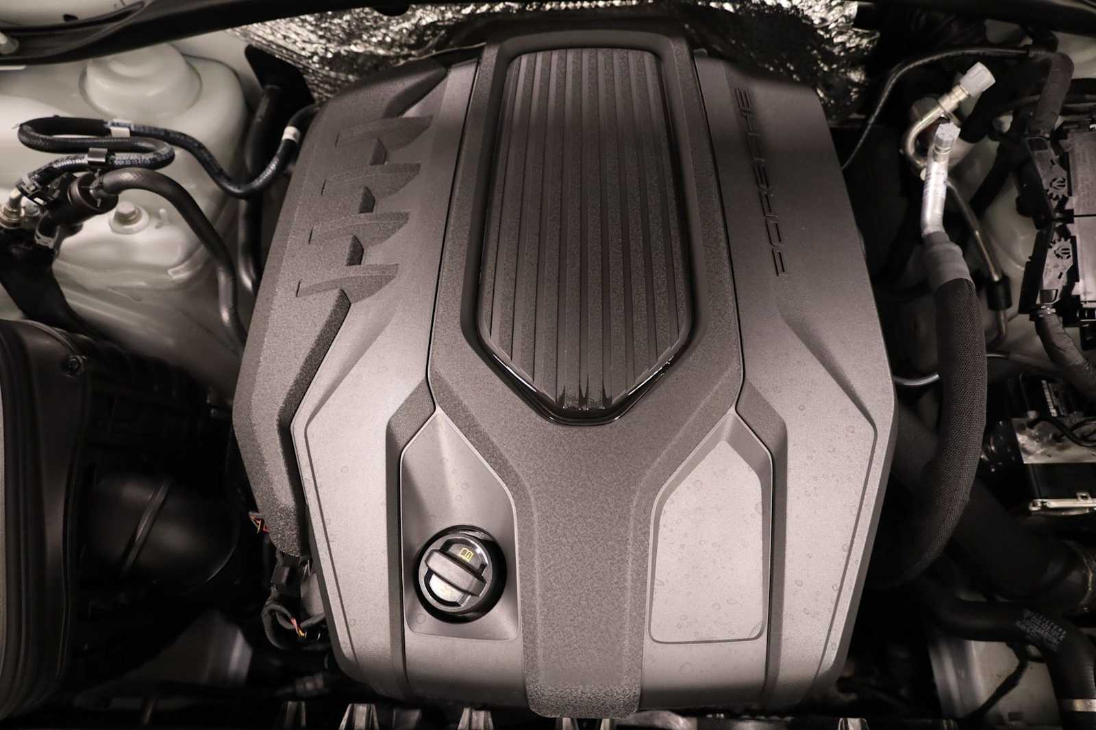 Thumbnail: 2026 Porsche Macan - 42