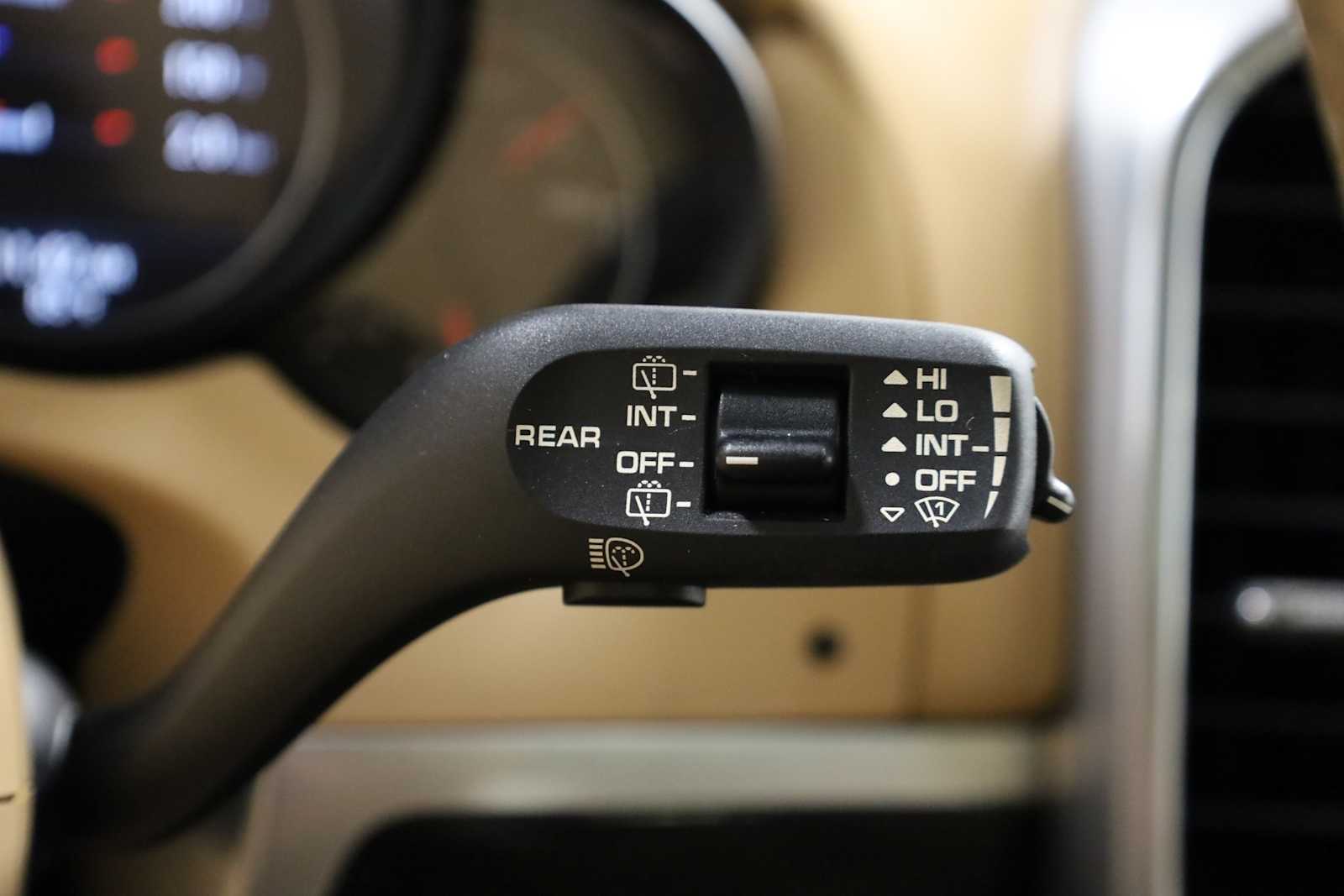 Thumbnail: 2014 Porsche Cayenne - 30