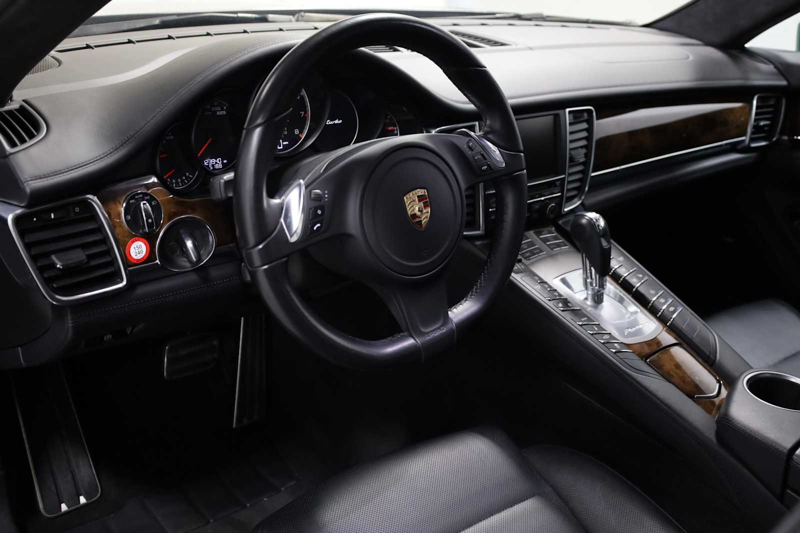 Thumbnail: 2014 Porsche Panamera - 4