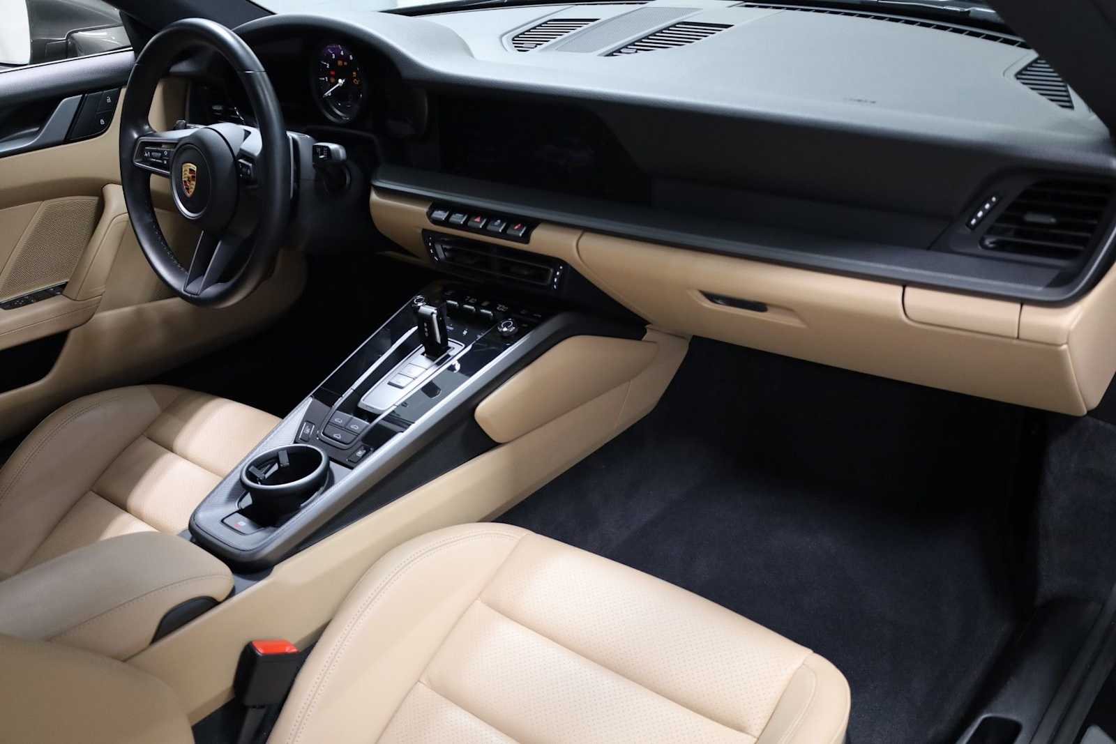 Thumbnail: 2024 Porsche 911 - 6