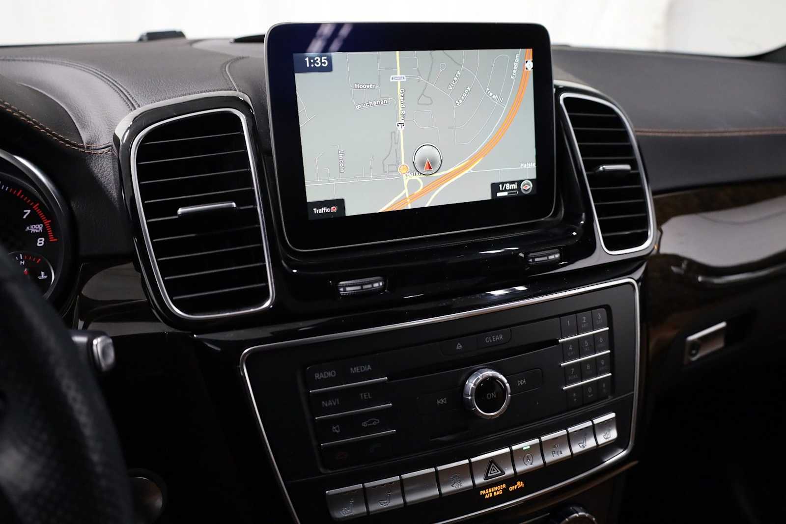 Thumbnail: 2017 Mercedes-Benz GLE - 30