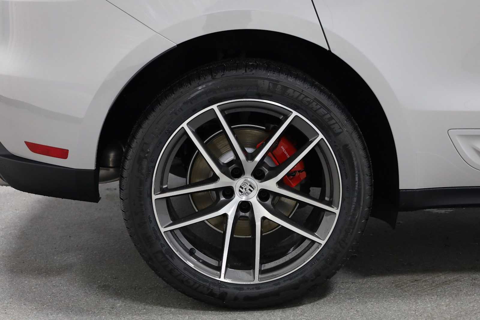 Thumbnail: 2026 Porsche Macan - 39