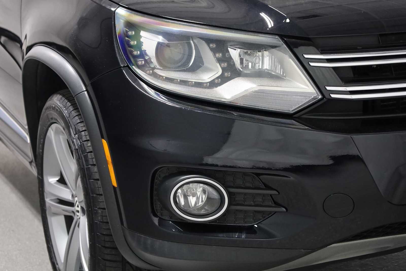Thumbnail: 2017 Volkswagen Tiguan - 15