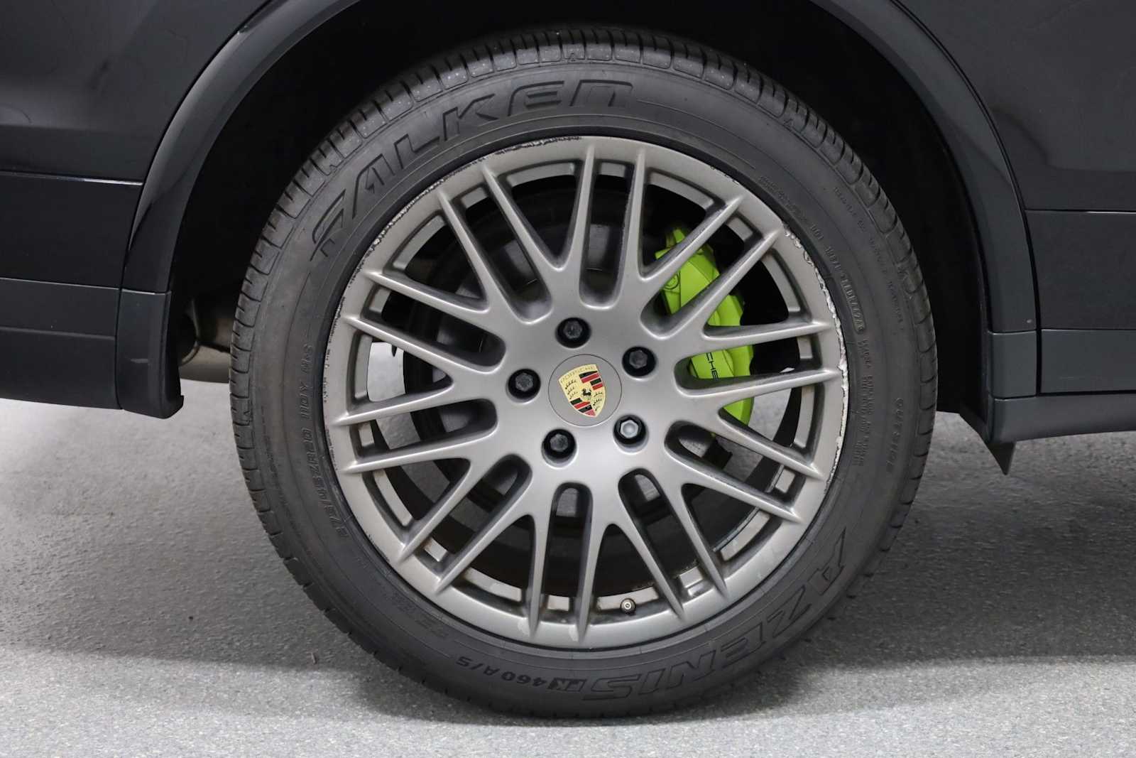 Thumbnail: 2017 Porsche Cayenne - 38