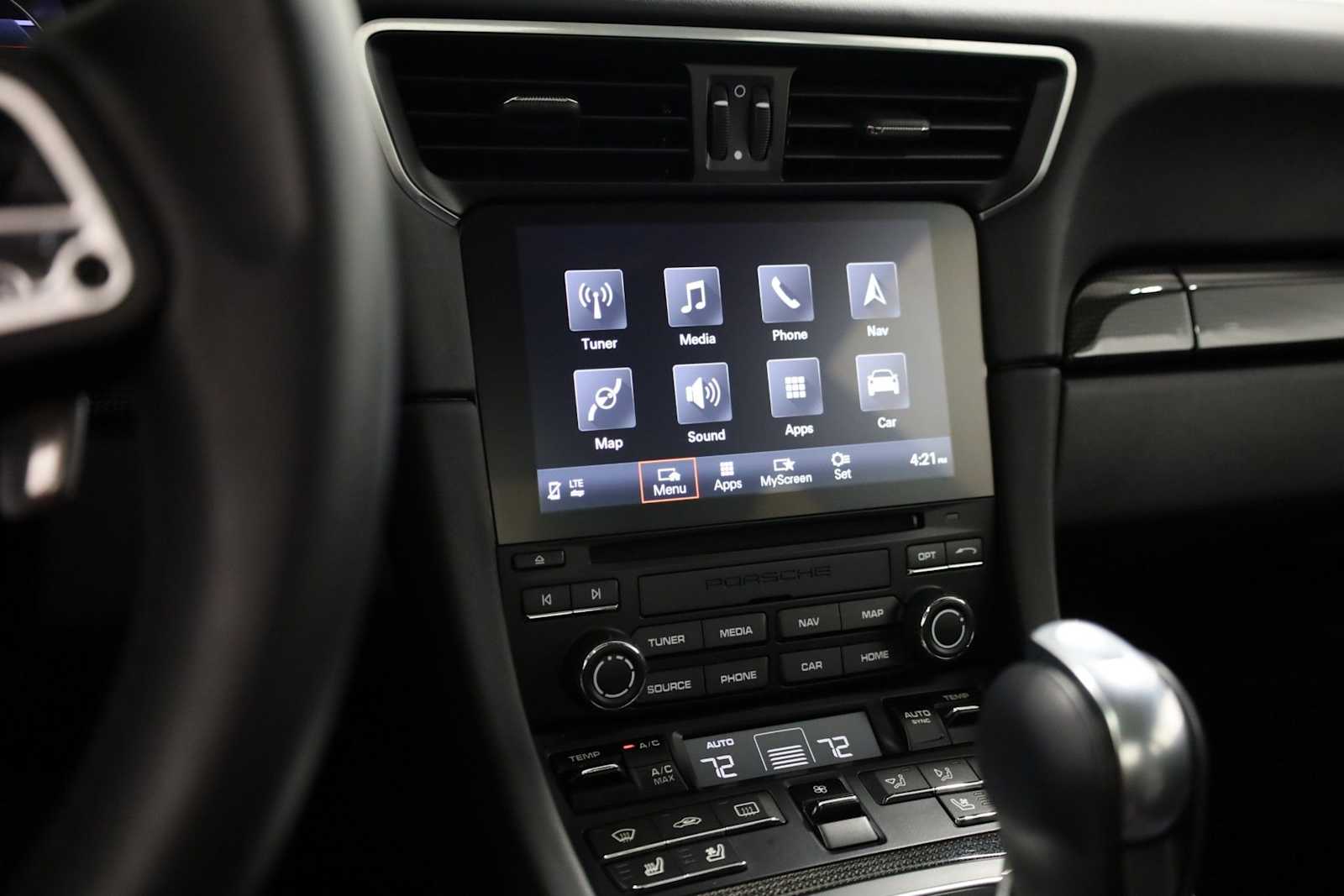 Thumbnail: 2019 Porsche 911 - 31