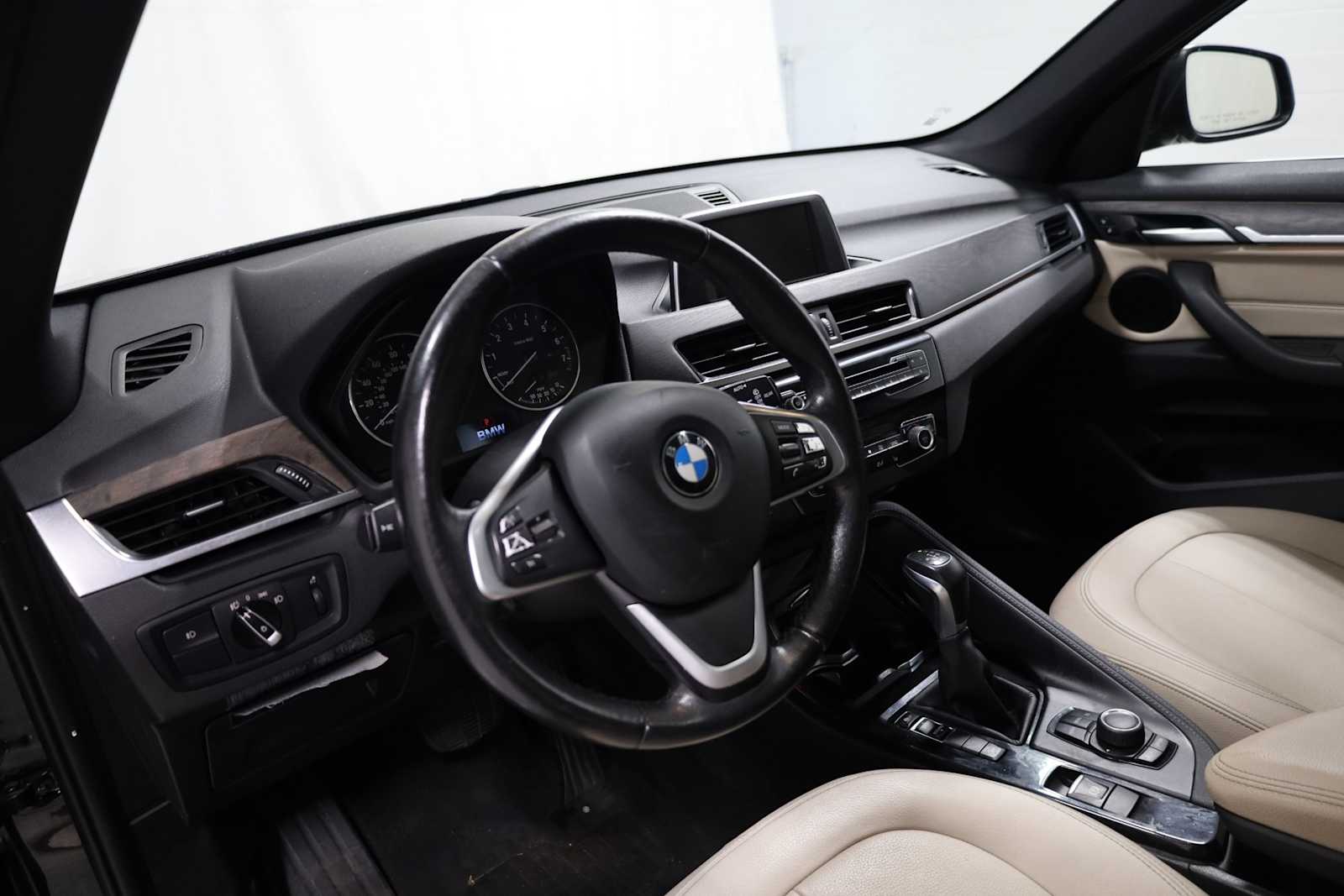 Thumbnail: 2016 BMW X1 - 4