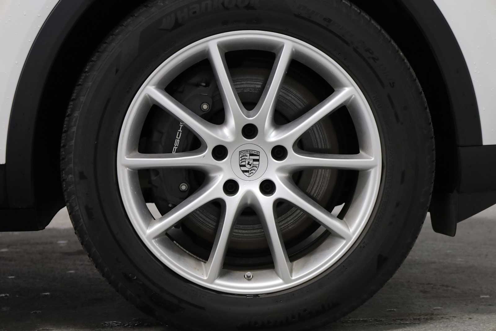 2024 Porsche Cayenne Base 11