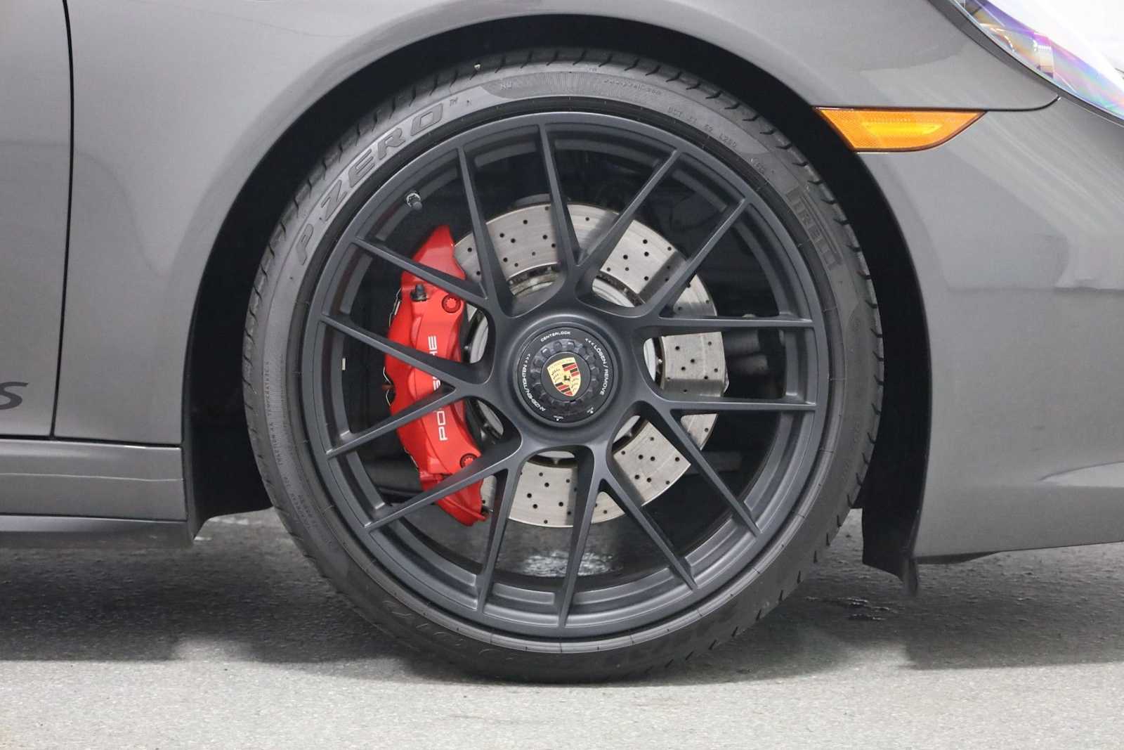 Thumbnail: 2019 Porsche 911 - 12