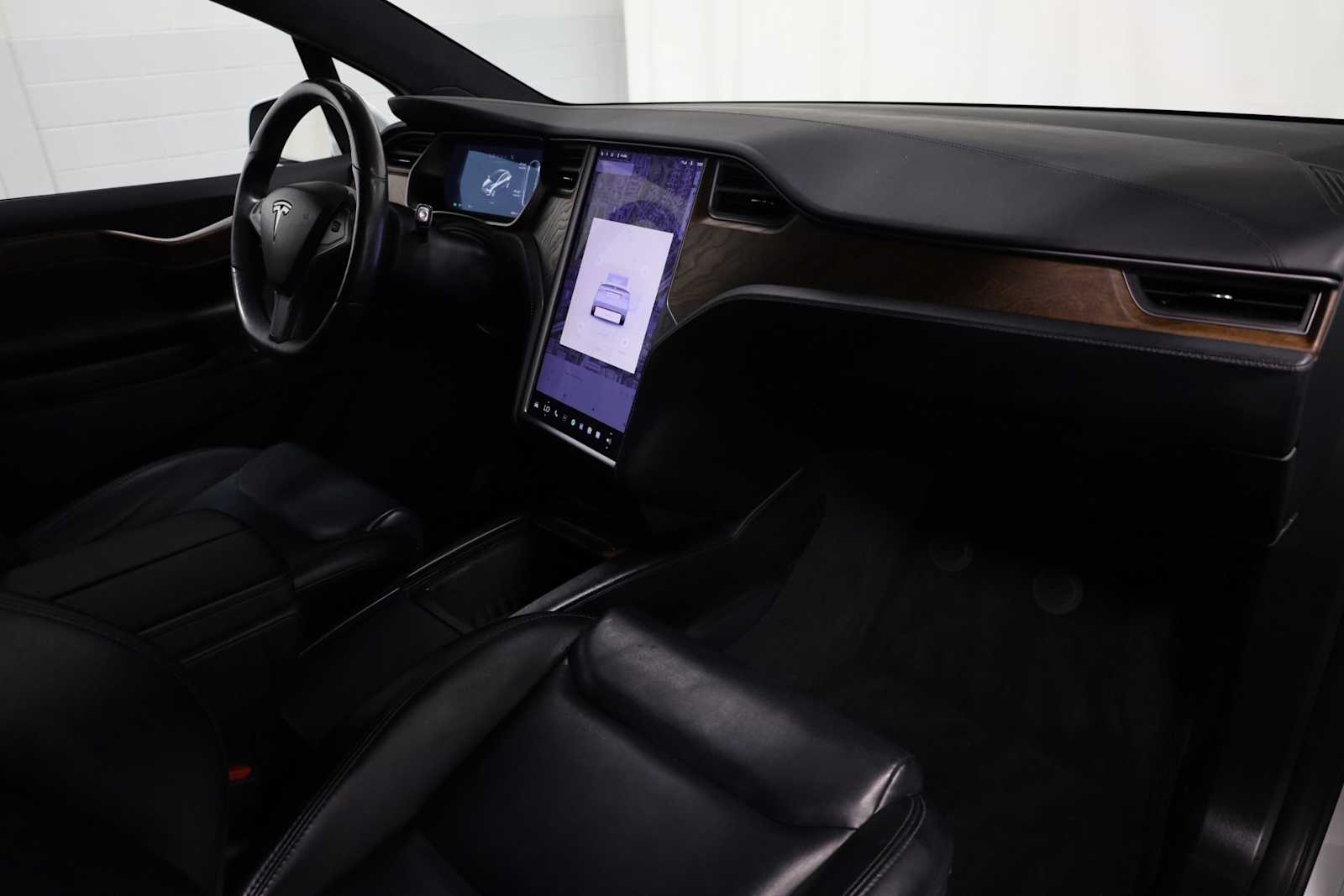 Thumbnail: 2021 Tesla Model X - 6