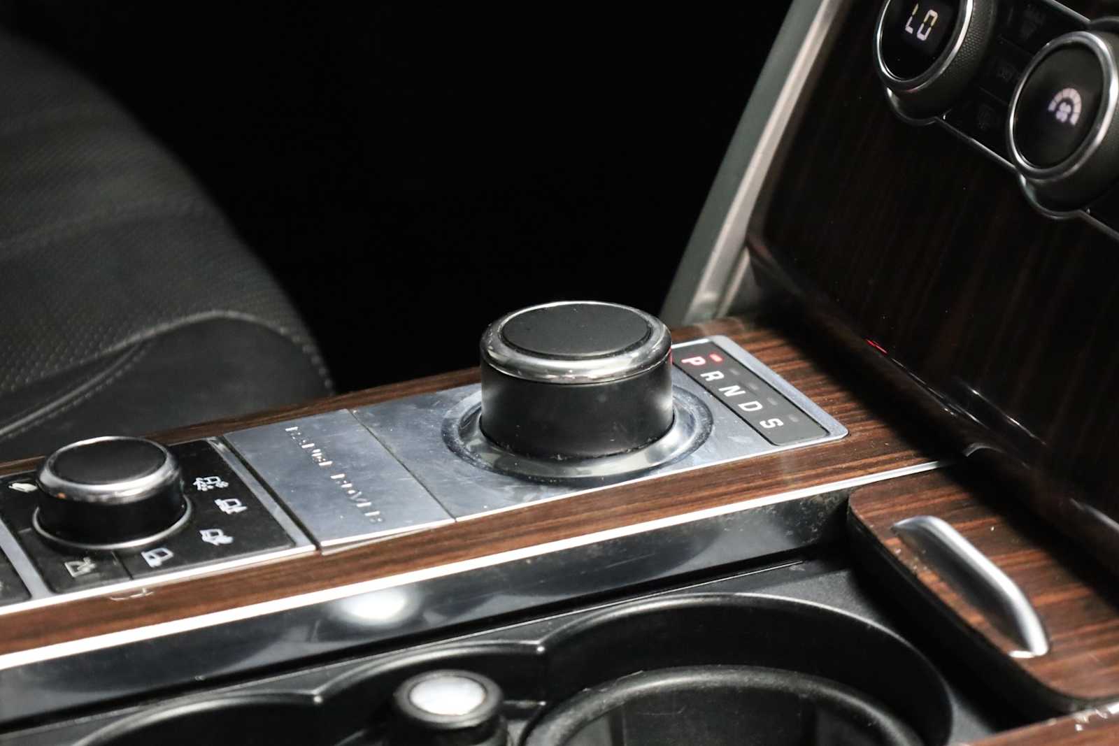 Thumbnail: 2015 Land Rover Range Rover - 20