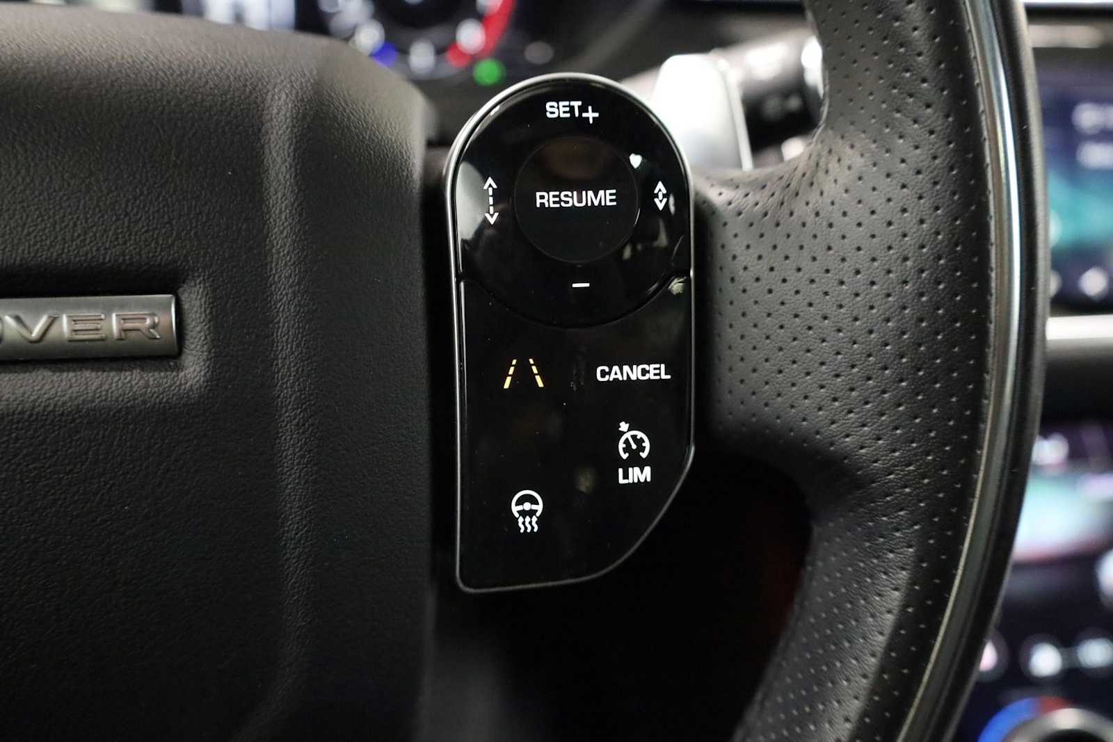 Thumbnail: 2018 Land Rover Range Rover Velar - 26