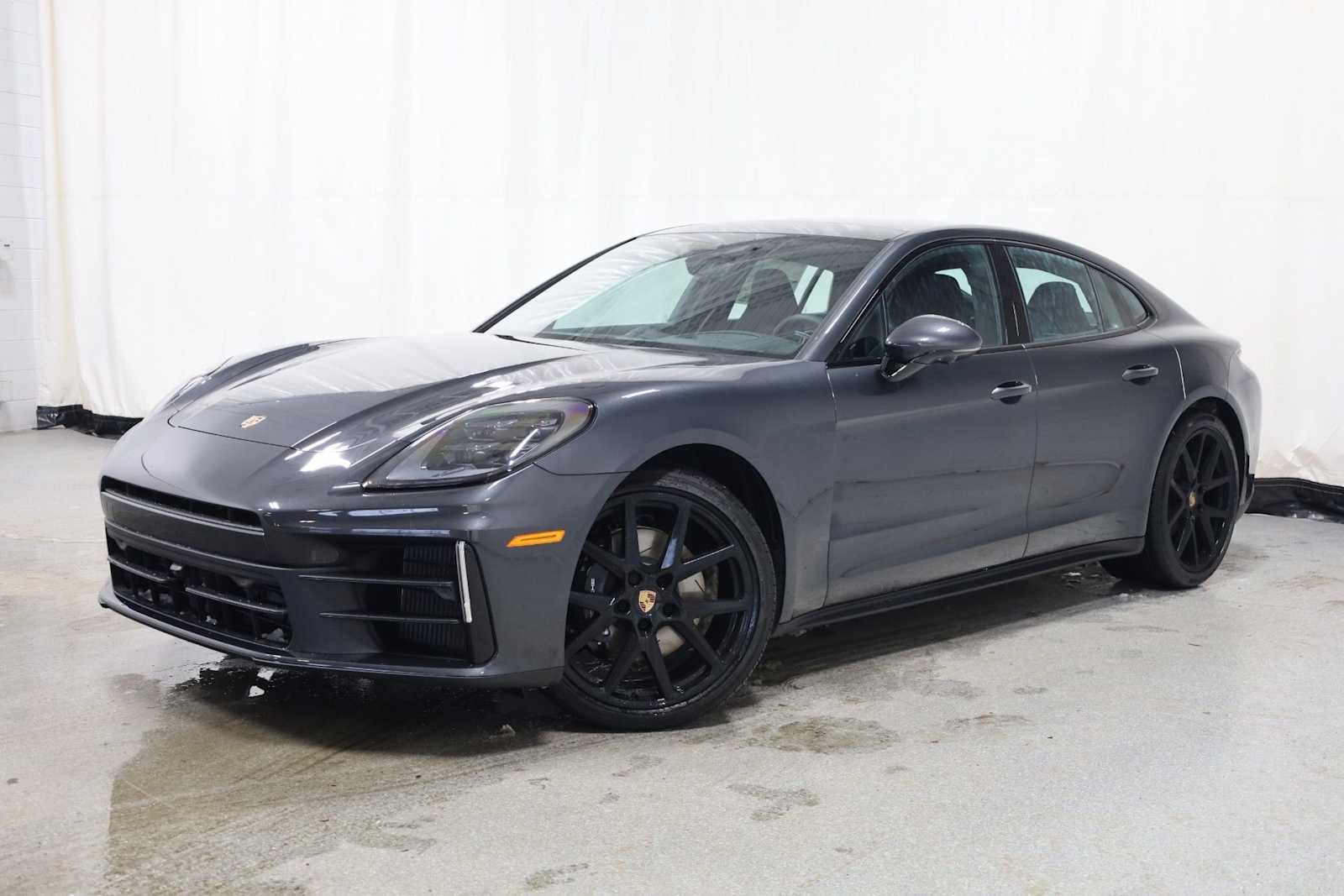 Thumbnail: 2026 Porsche Panamera - 1