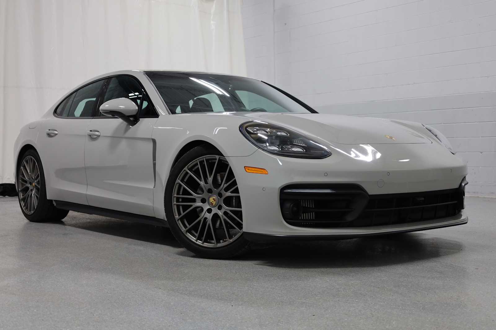 2023 Porsche Panamera 4 15