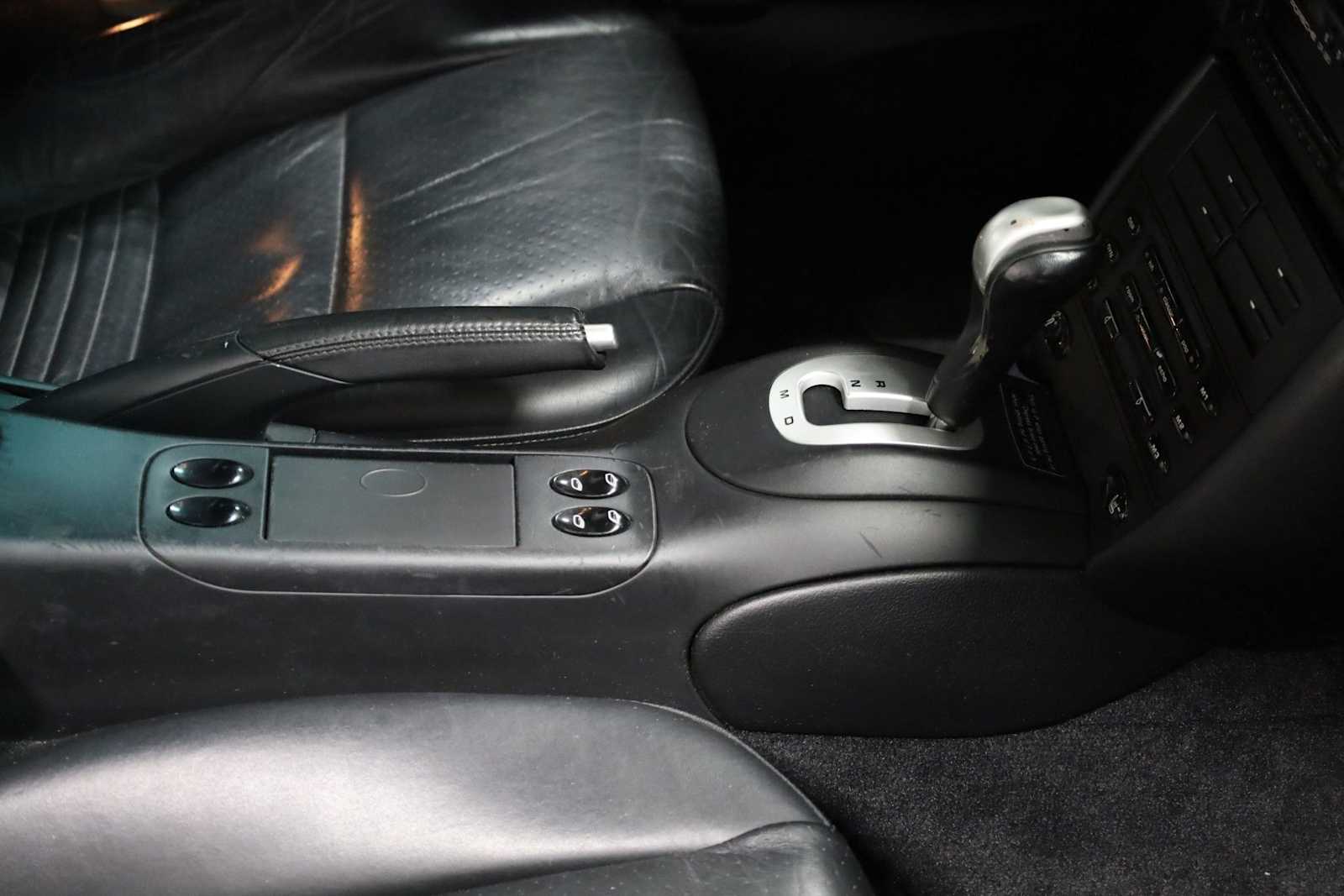 Thumbnail: 2001 Porsche 911 - 20