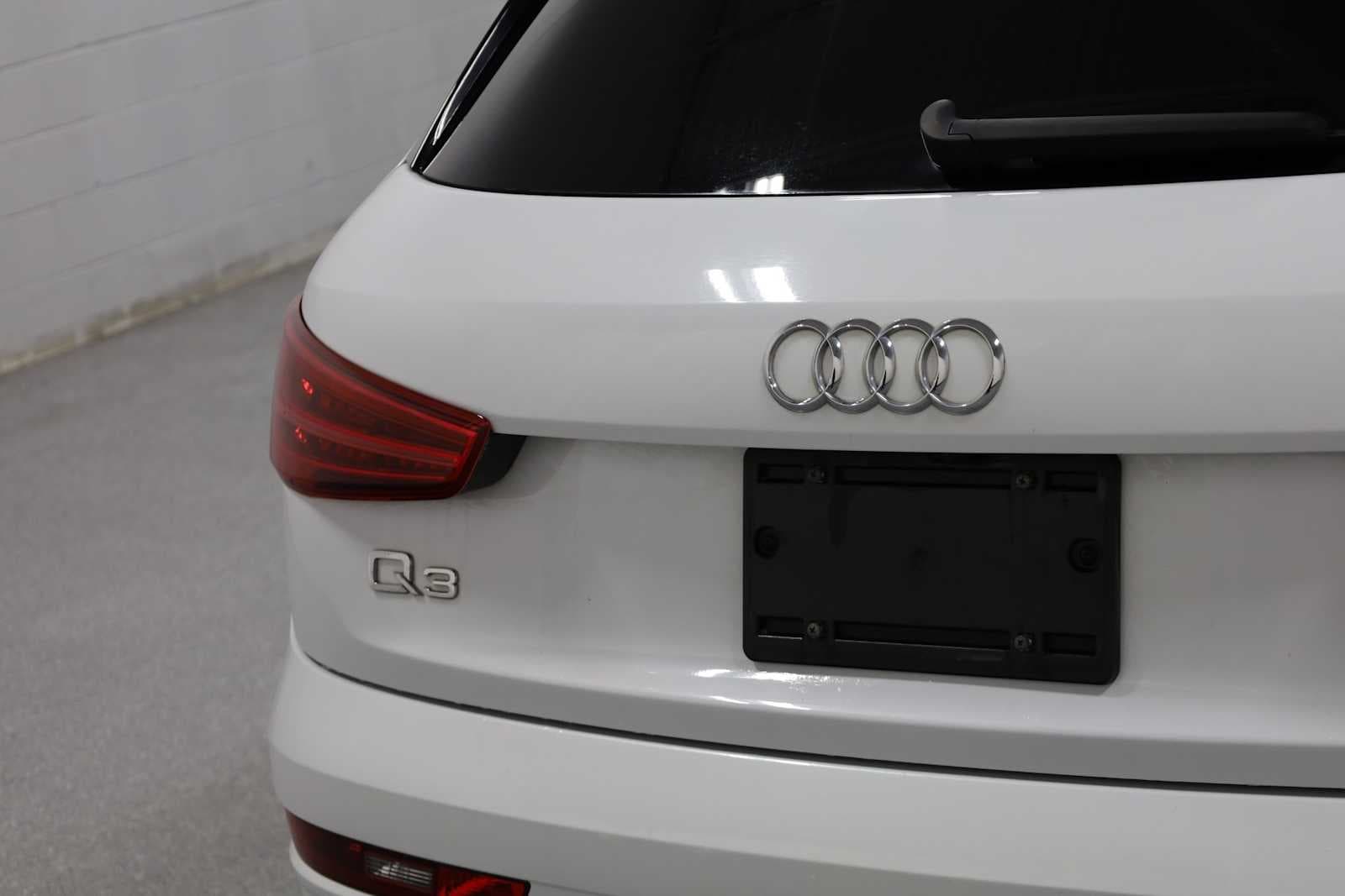 Thumbnail: 2016 Audi Q3 - 8