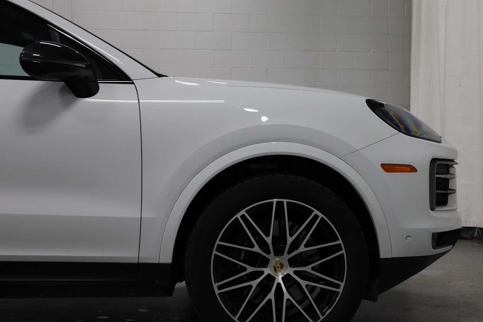 Thumbnail: 2024 Porsche  - 11