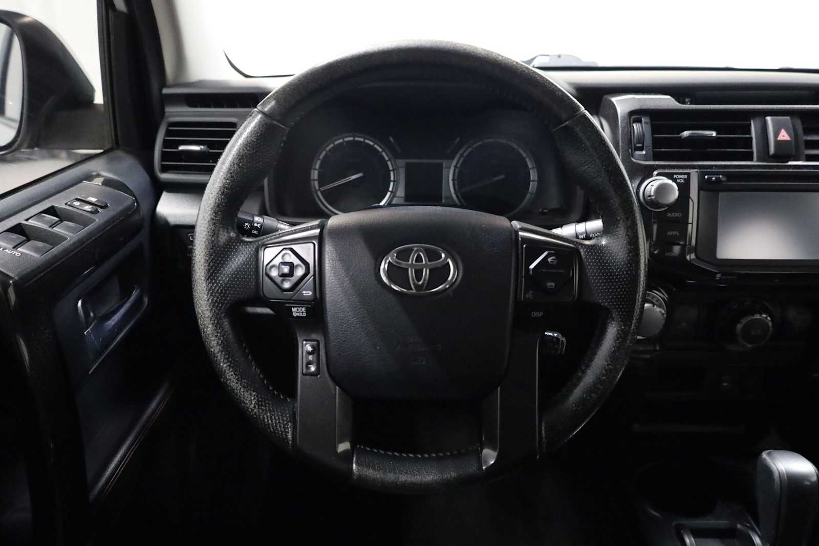 Thumbnail: 2014 Toyota 4Runner - 22