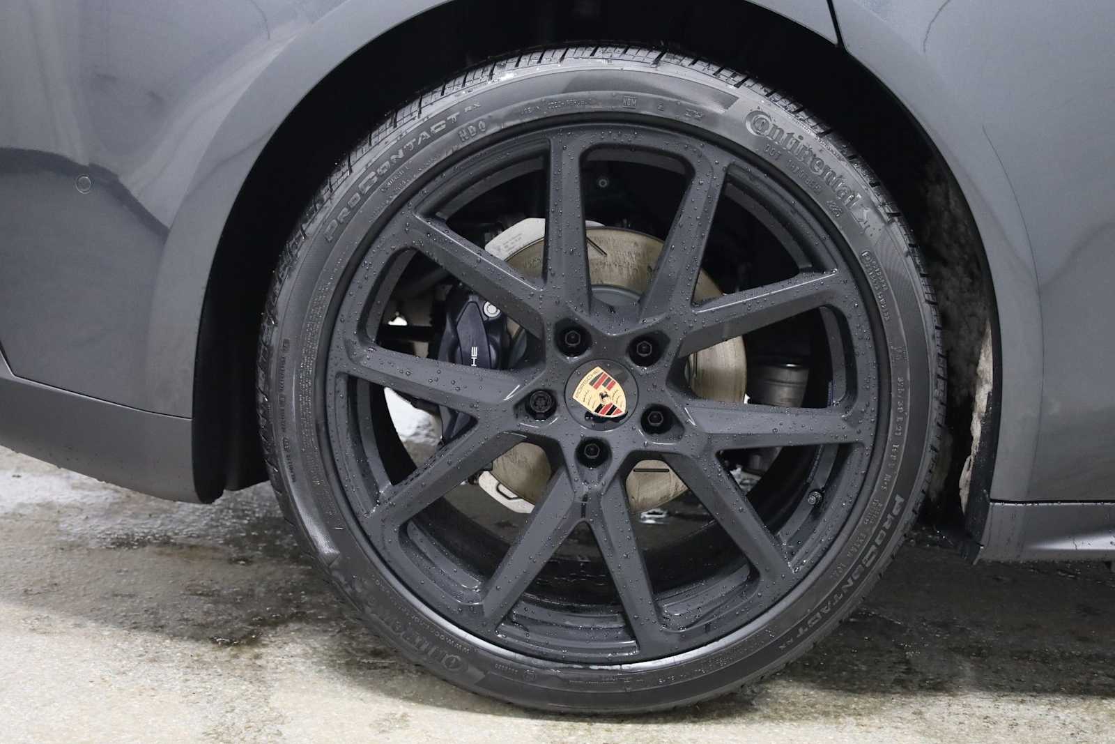 Thumbnail: 2026 Porsche Panamera - 38