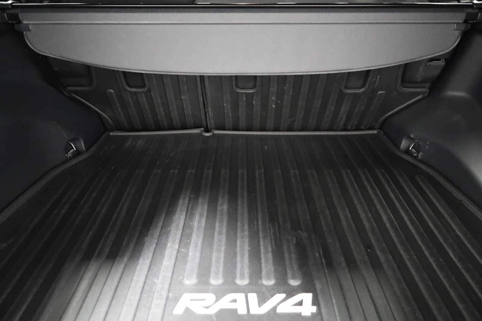 Thumbnail: 2024 Toyota RAV4 - 37