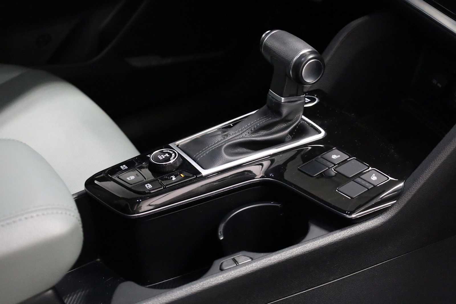 Thumbnail: 2023 Kia Sportage - 19